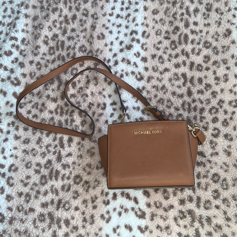 Michael Kors Cross Body✨